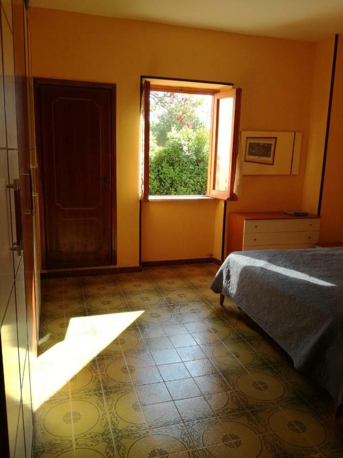 Casa La Calicchia Guest House Norma Bagian luar foto